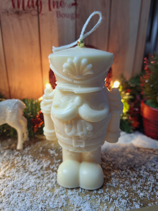 Le Gardien des Fêtes – Bougie Casse-Noisette parfumée
